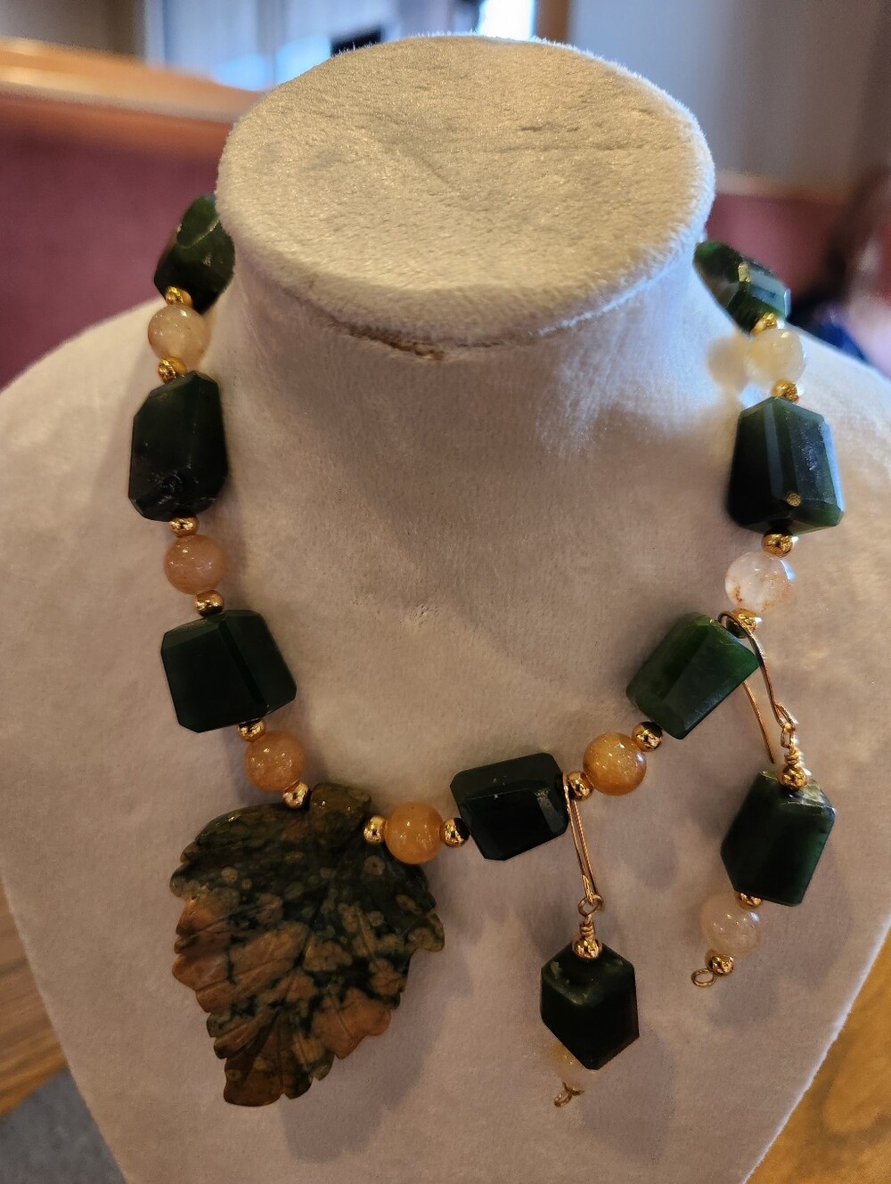 Green and Gold Natural Stone Leaf Pendant Necklace